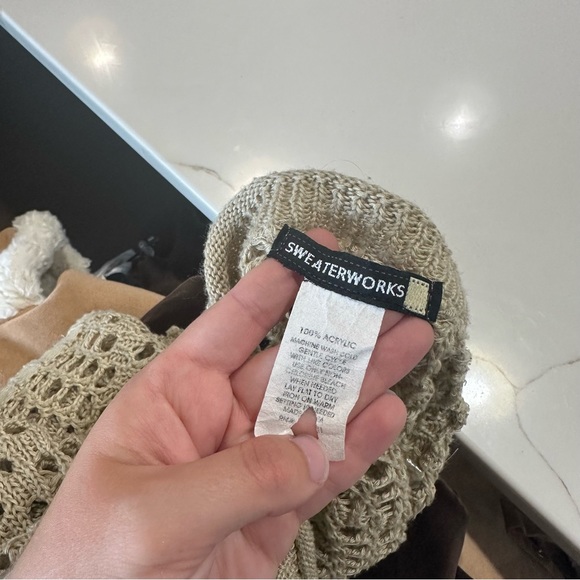 ⚡️ Sweaterworks Tan Cream Knit Lightweight Short Sleeve Cardigan - Picture 3 of 11